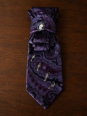 Sean John Purple Paisley Silk Tie with Gold Accent